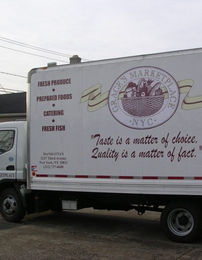 truck-lettering-wraps_