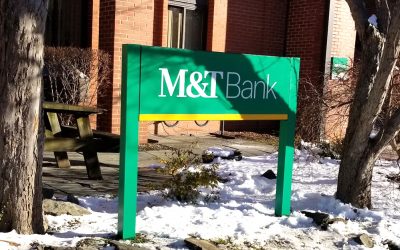 m&t Bank Monument