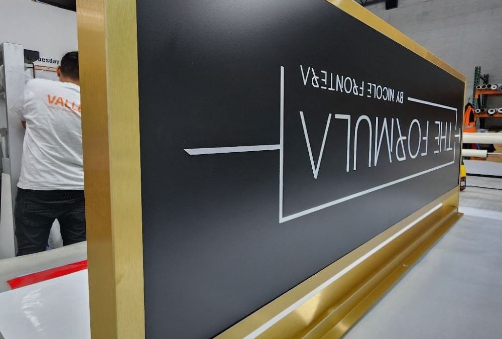 Experience Excellence in Manufacturing with Valle Signs Blade Signs