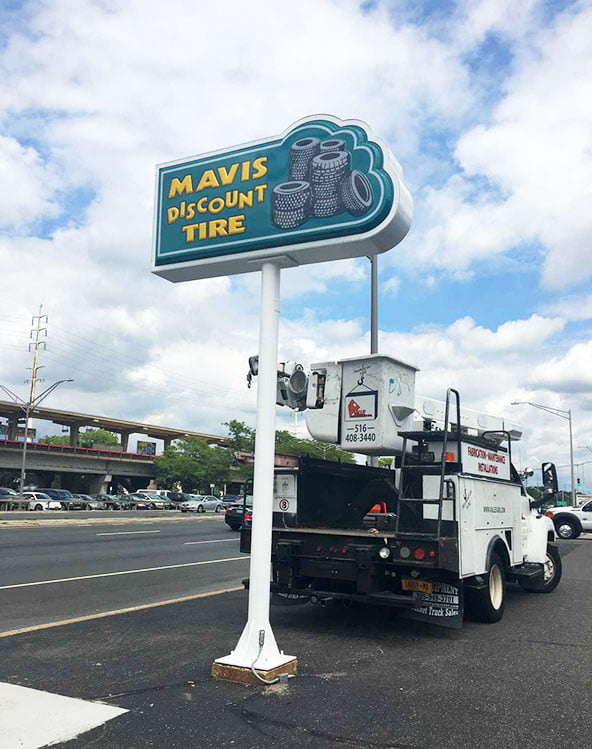 Pylon Signs for Retail locations on Long Island